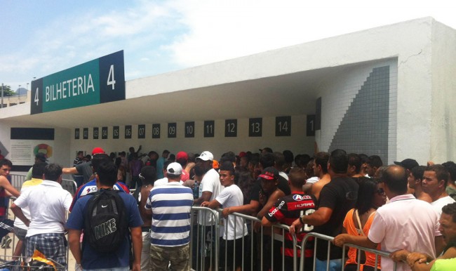 Torcida-Flamengo-comprar-ingressos-Goias_LANIMA20131104_0044_1
